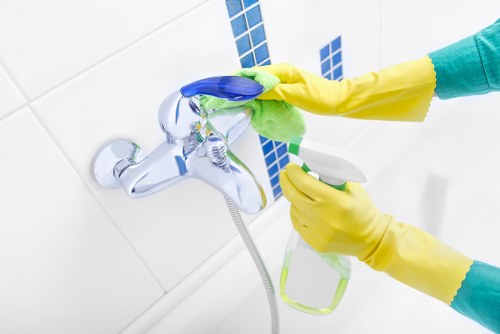 Final policy note emphasizing safe and professional cleaning practice